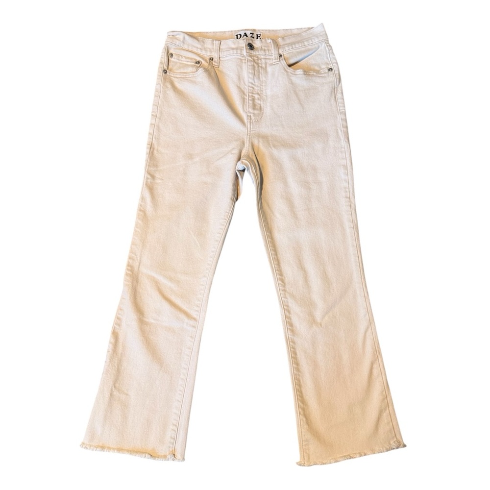Daze Women's Shy Girl High-Rise Cropped Flare Raw Hem Jeans Ivory/Cream Size 29